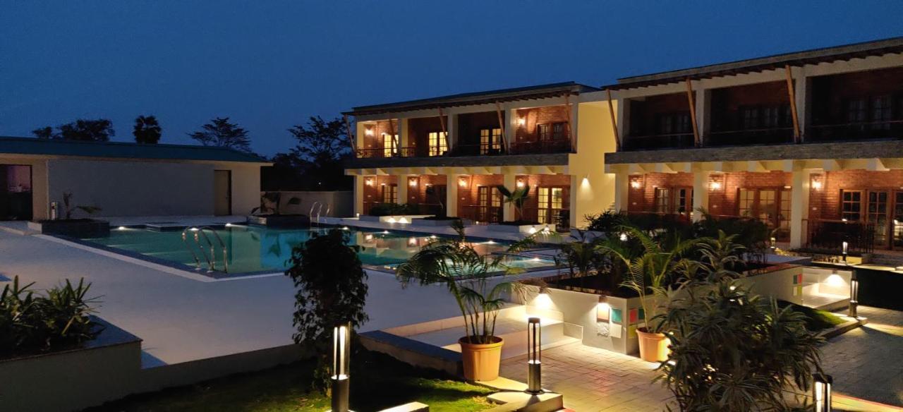 The Creek Boutique Resort & Spa 博尔普尔 外观 照片