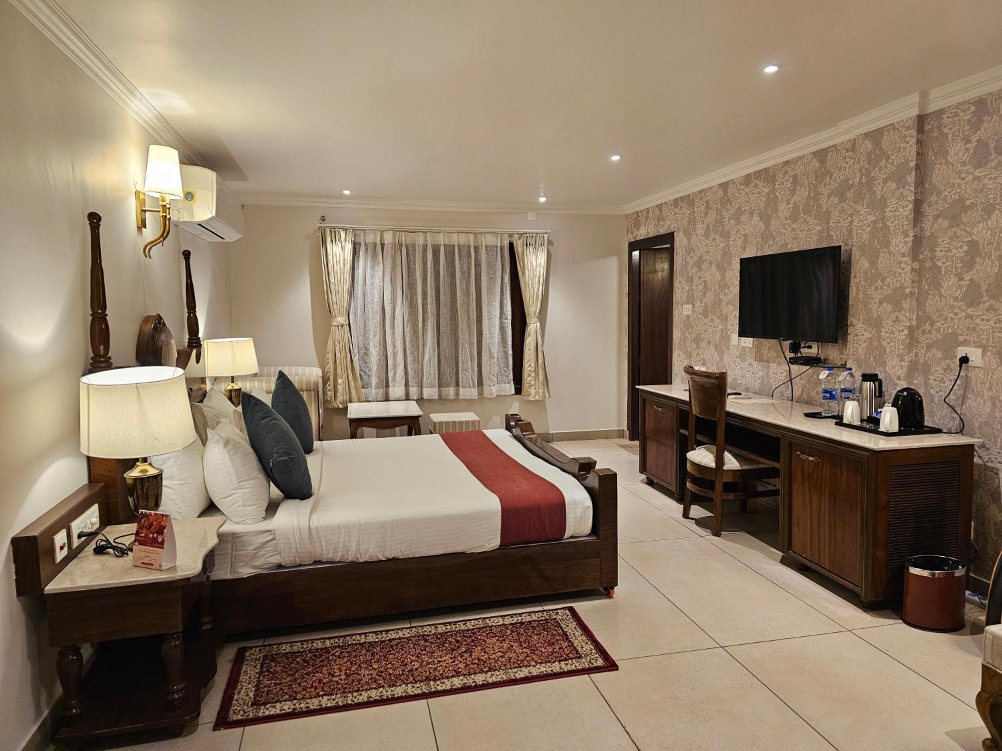 The Creek Boutique Resort & Spa 博尔普尔 外观 照片
