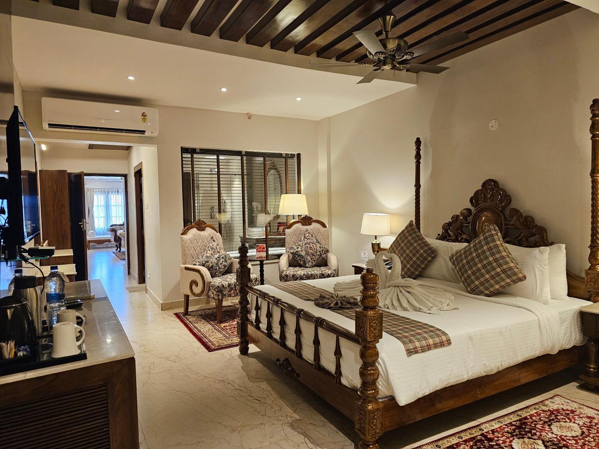 The Creek Boutique Resort & Spa 博尔普尔 外观 照片