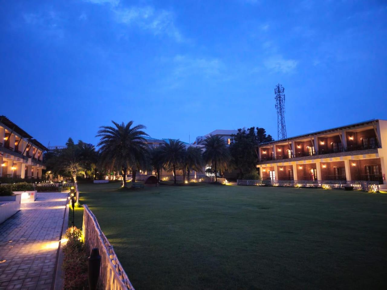 The Creek Boutique Resort & Spa 博尔普尔 外观 照片