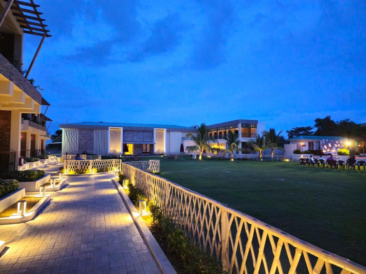 The Creek Boutique Resort & Spa 博尔普尔 外观 照片