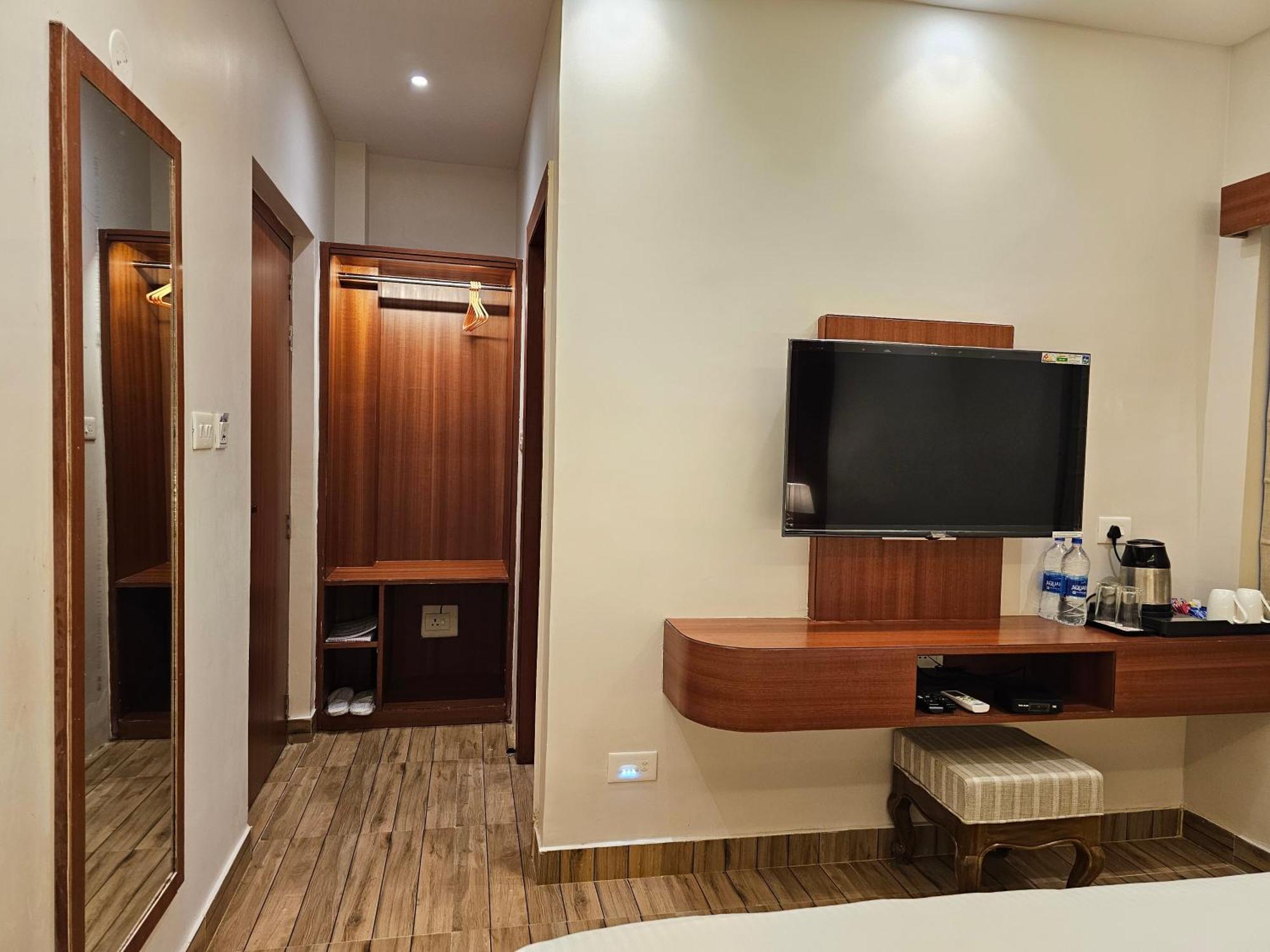 The Creek Boutique Resort & Spa 博尔普尔 外观 照片